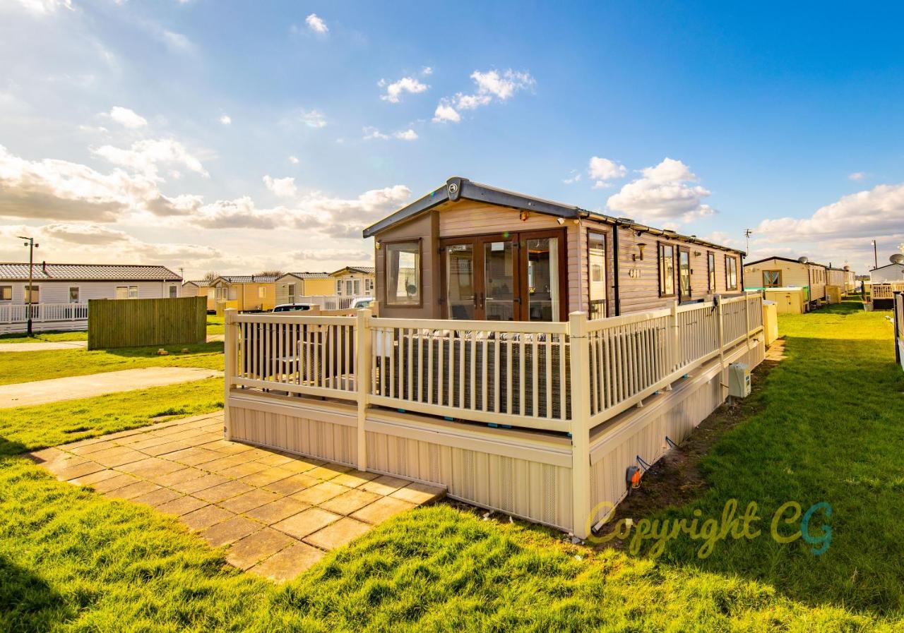 Sea 'N' Stars Platinum Plus Holiday Home With Views, Free Wifi And Netflix Camber Eksteriør billede