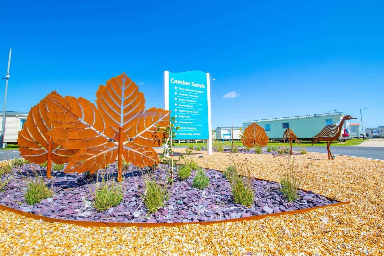 Sea 'N' Stars Platinum Plus Holiday Home With Views, Free Wifi And Netflix Camber Eksteriør billede