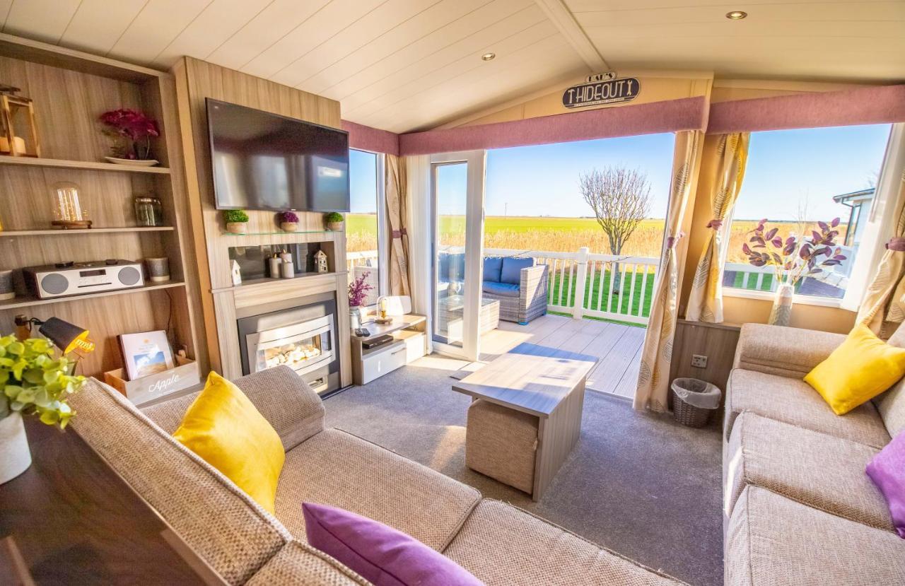 Sea 'N' Stars Platinum Plus Holiday Home With Views, Free Wifi And Netflix Camber Eksteriør billede